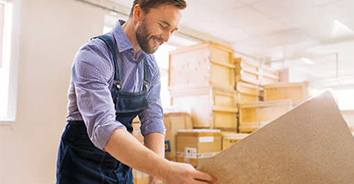 Pakete verpacken und sicher versenden